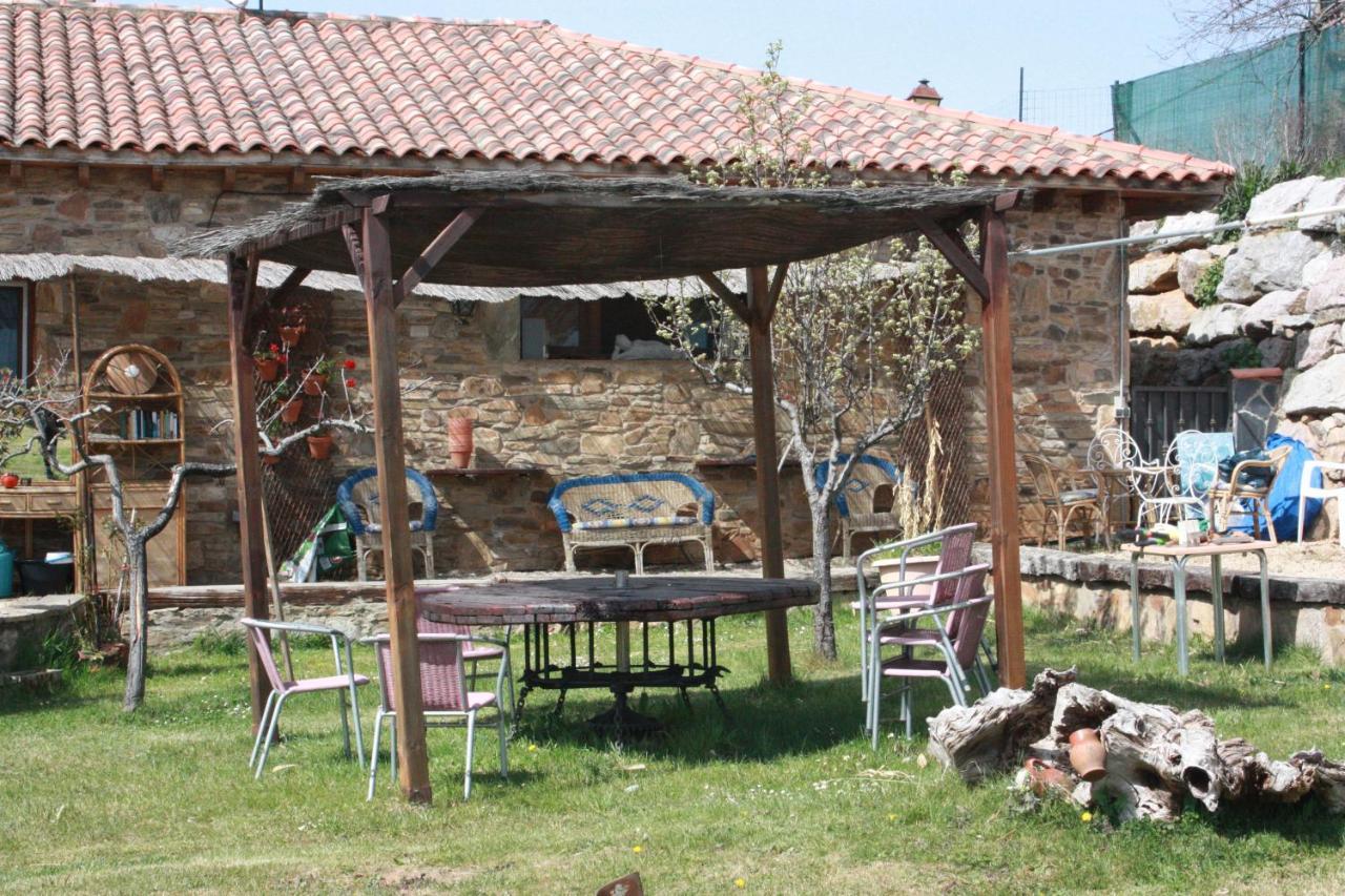 Albergue La Casa Del Camino Valverde de la Virgen Exterior photo